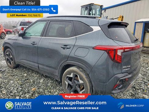 Used 2024 Kia Seltos EX image 3