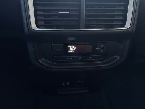 New 2026 Volkswagen Atlas Peak Edition image 18