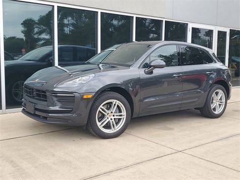 Used 2024 Porsche Macan w/ Premium Plus Package image 1