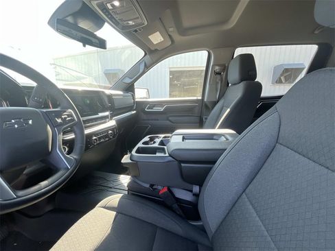 Used 2026 Chevrolet Silverado 1500 RST w/ RST Select Package image 9