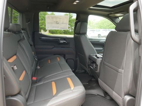 New 2026 GMC Sierra 1500 AT4 w/ AT4 Premium Package AWD/4WD image 13