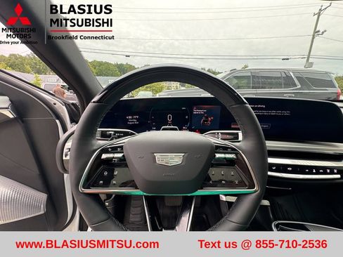 Used 2024 Cadillac Lyriq Luxury AWD/4WD image 20
