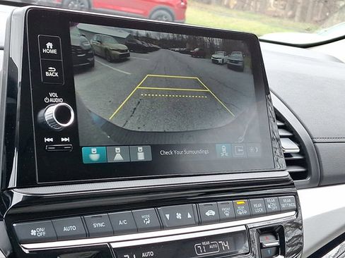 New 2026 Honda Odyssey Touring image 18