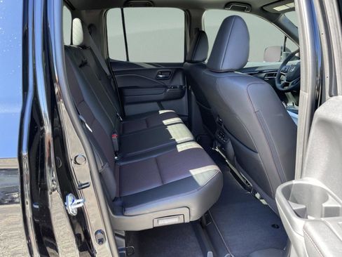 New 2026 Honda Ridgeline Black Edition image 18