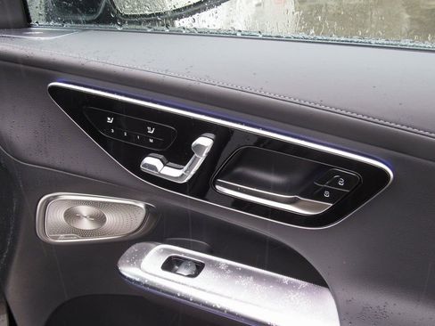 New 2026 Mercedes-Benz GLC 300 4MATIC image 21