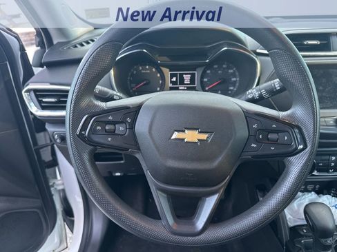 Used 2021 Chevrolet TrailBlazer LT image 12