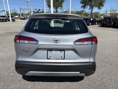 Certified 2025 Toyota Corolla Cross L FWD image 3