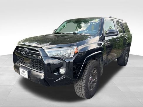 Used 2020 Toyota 4Runner Venture w/ Moonroof Package AWD/4WD image 5