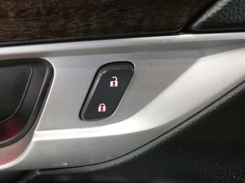 Used 2016 GMC Terrain Denali AWD/4WD image 19