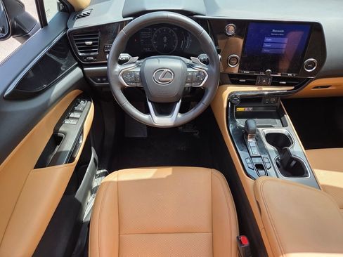 Certified 2025 Lexus NX 350 AWD w/ Accessory Package (2T) image 4