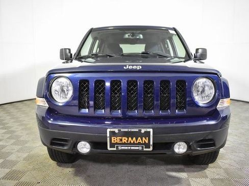 Used 2017 Jeep Patriot Latitude image 2