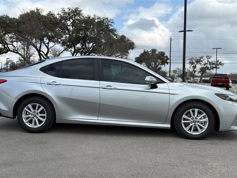 New 2026 Toyota Camry LE image 4