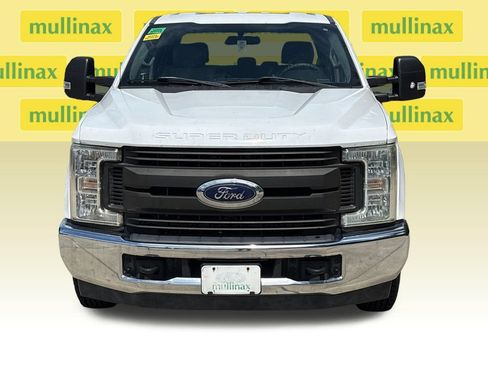Used 2017 Ford F250 XL w/ Power Equipment Group RWD image 14