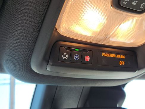 Used 2021 Chevrolet TrailBlazer RS w/ Convenience Package image 19