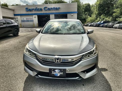 Used 2016 Honda Accord LX image 11