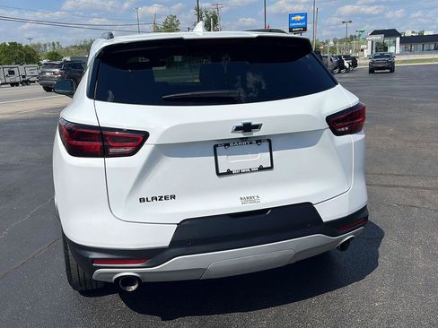 Used 2024 Chevrolet Blazer LT w/ Convenience Package image 4