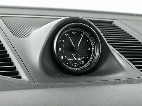 Used 2026 Porsche Macan image 13