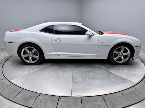 Used 2010 Chevrolet Camaro SS w/ RS Package RWD image 4