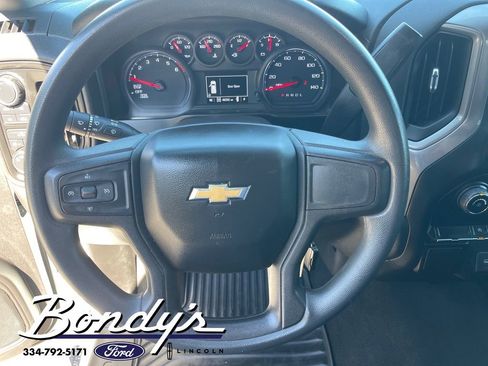 Used 2021 Chevrolet Silverado 1500 Custom image 7