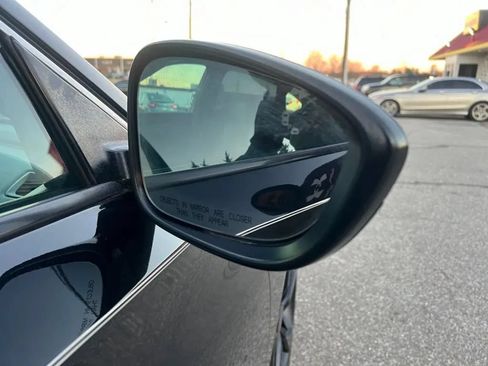 Used 2020 Honda Accord Sport image 32