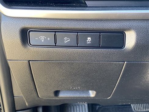 Used 2024 Kia Telluride LX image 20