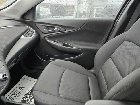 Used 2024 Chevrolet Malibu LT w/ Sport Edition image 14