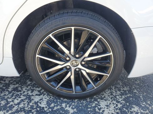 Used 2024 Toyota Camry SE image 15