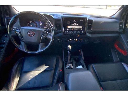 Used 2023 Nissan Frontier PRO-4X w/ Pro-4X Premium Package image 17