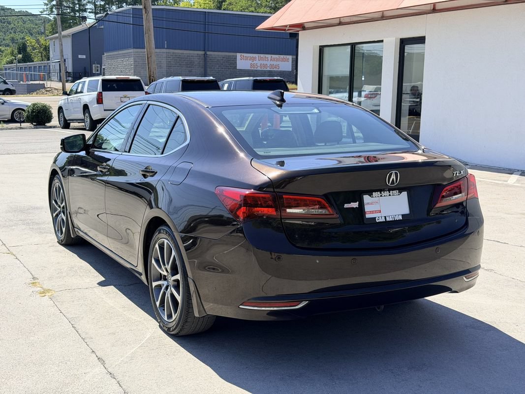 Used 2017 Acura TLX w/ Advance Package FWD image 4