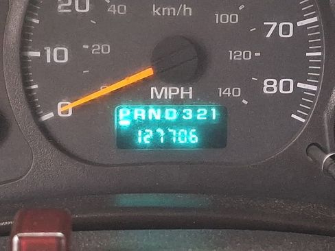 Used 2005 Chevrolet Kodiak C5500 2WD Regular Cab image 16