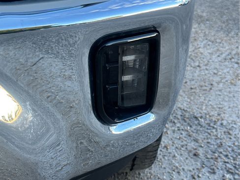 Used 2024 Chevrolet Silverado 2500 LT image 10