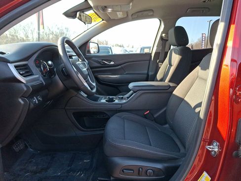 Used 2021 GMC Acadia SLE w/ Driver Convenience Package image 13