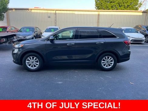 Used 2019 Kia Sorento FWD image 33