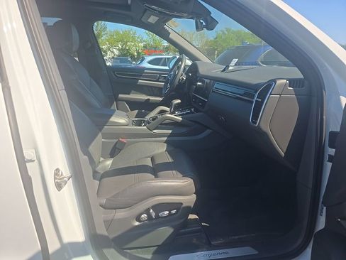 Used 2019 Porsche Cayenne image 5