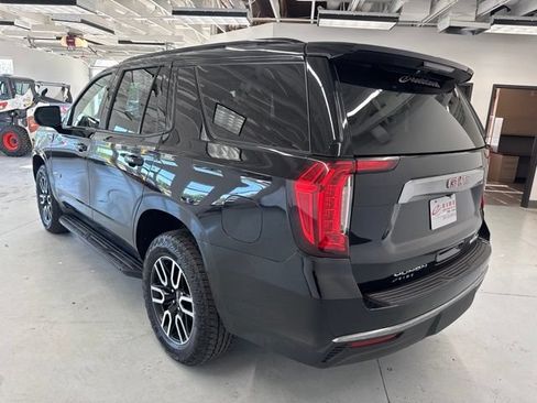 Used 2023 GMC Yukon AT4 AWD/4WD image 11