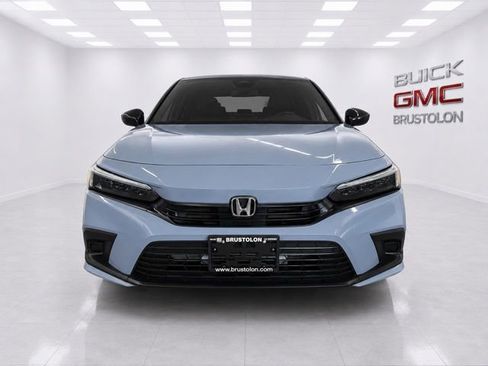 Used 2022 Honda Civic Sport image 2