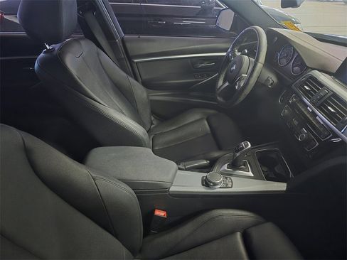 Used 2018 BMW 330i 330i w/ M Sport Package image 3