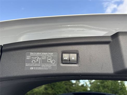 Used 2023 INFINITI QX50 Sensory AWD/4WD image 23