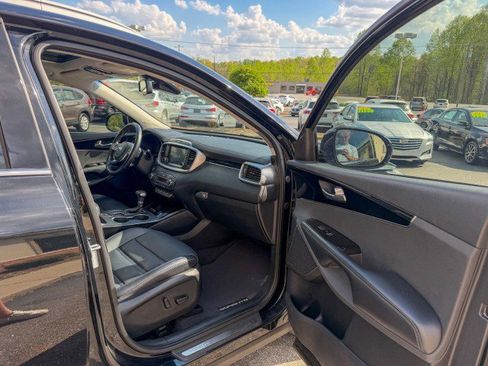 Used 2020 Kia Sorento SX image 16