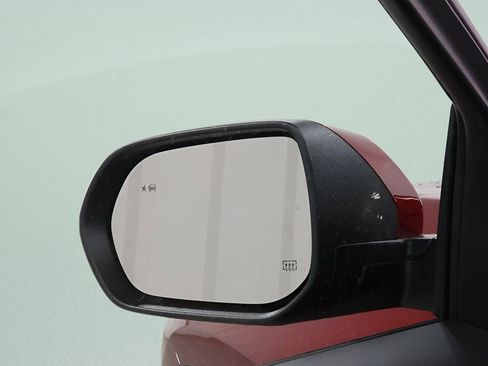 New 2026 Chevrolet Equinox ACTIV w/ Convenience Package III FWD image 23