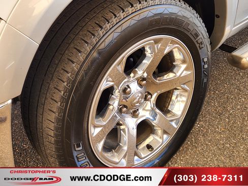 Used 2017 RAM 1500 Laramie w/ Convenience Group AWD/4WD image 24