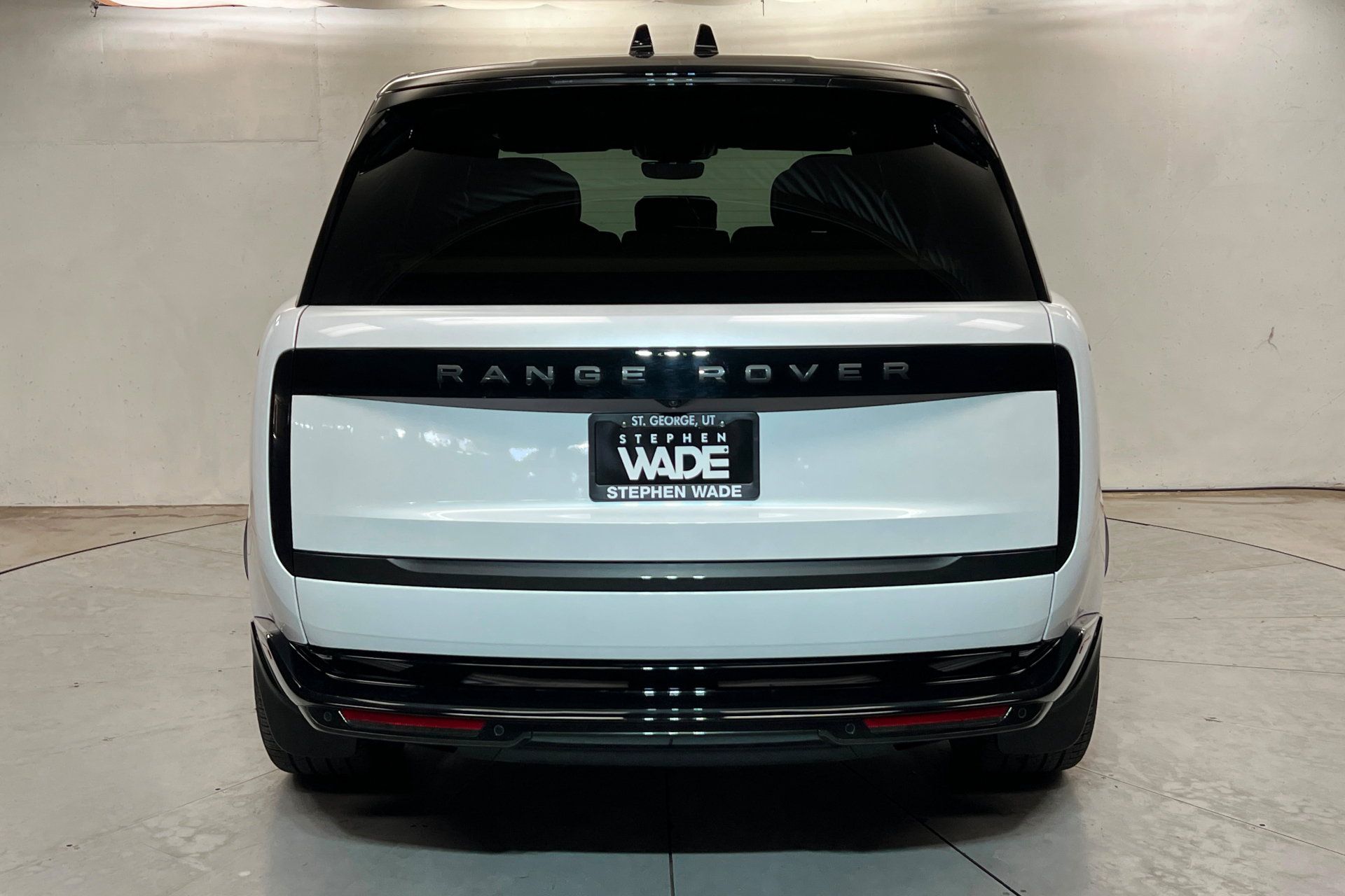 Used 2026 Land Rover Range Rover SE AWD/4WD image 5
