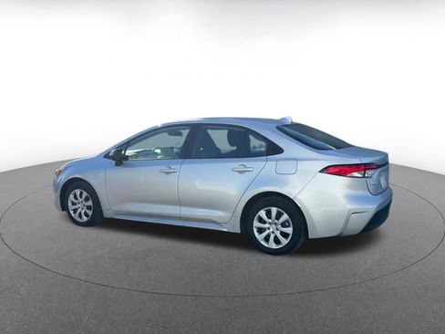 Used 2025 Toyota Corolla LE image 10