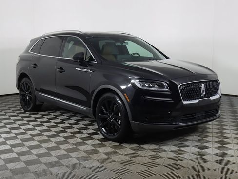 Used 2022 Lincoln Nautilus Reserve w/ Monochromatic Package image 58