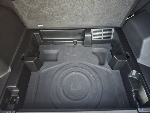 Used 2021 Chevrolet Equinox LT image 50