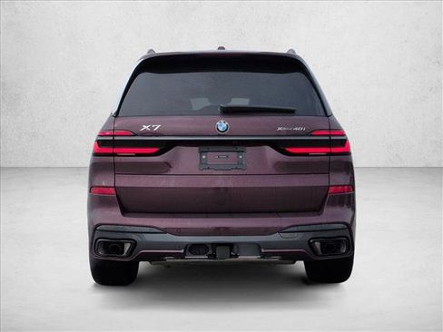 Used 2026 BMW X7 xDrive40i w/ M Sport Package AWD/4WD image 8