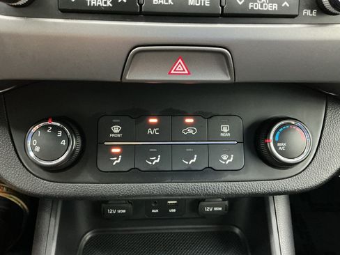 Used 2015 Kia Sportage LX FWD image 35