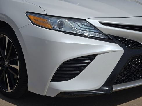 Used 2019 Toyota Camry XSE FWD image 28