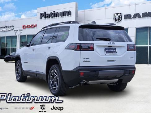 New 2026 Jeep Cherokee Laredo AWD/4WD image 4