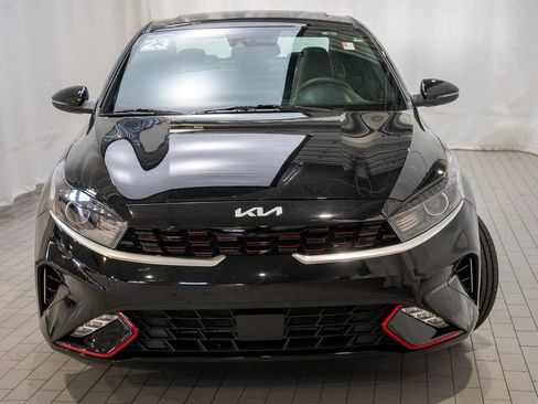 Used 2023 Kia Forte GT-Line w/ GT-Line Premium Package image 2